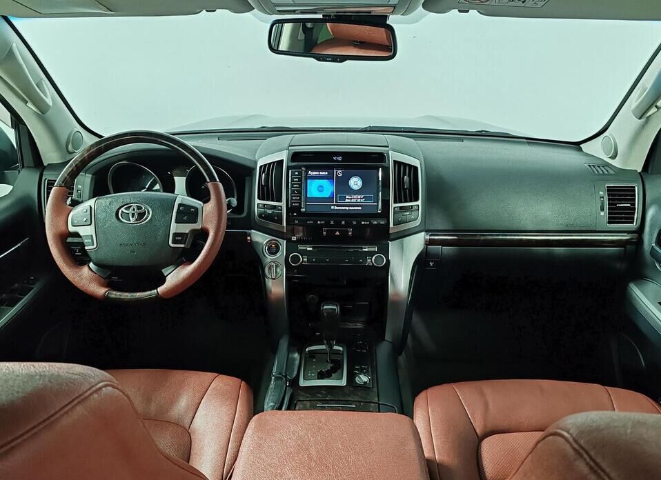 Toyota Land Cruiser, 200 Series Рестайлинг 1 4.5d AT (235 л.с.) 4WD