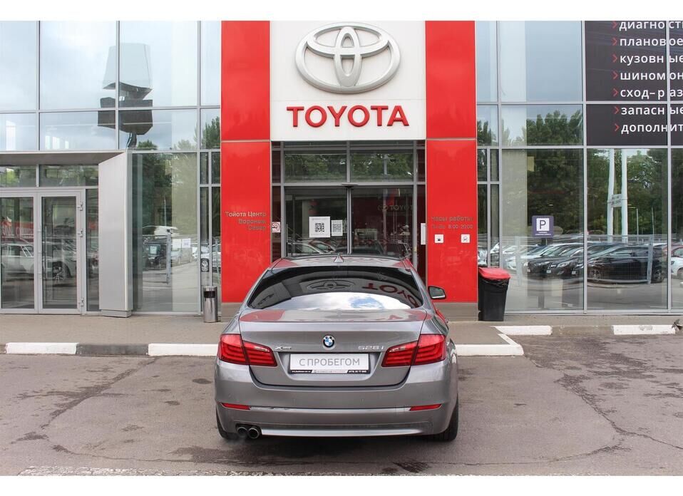 BMW 5 серии, VI (F10/F11/F07) 528i xDrive 2.0 AT (245 л.с.) 4WD