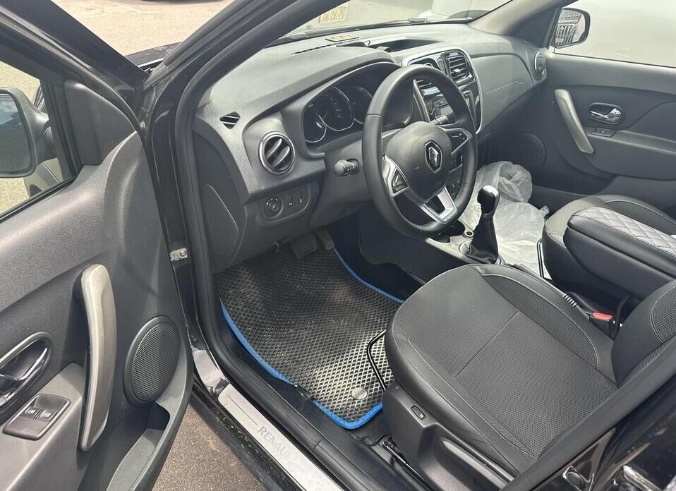Renault Sandero Stepway 1.6 CVT (113 л.с.)