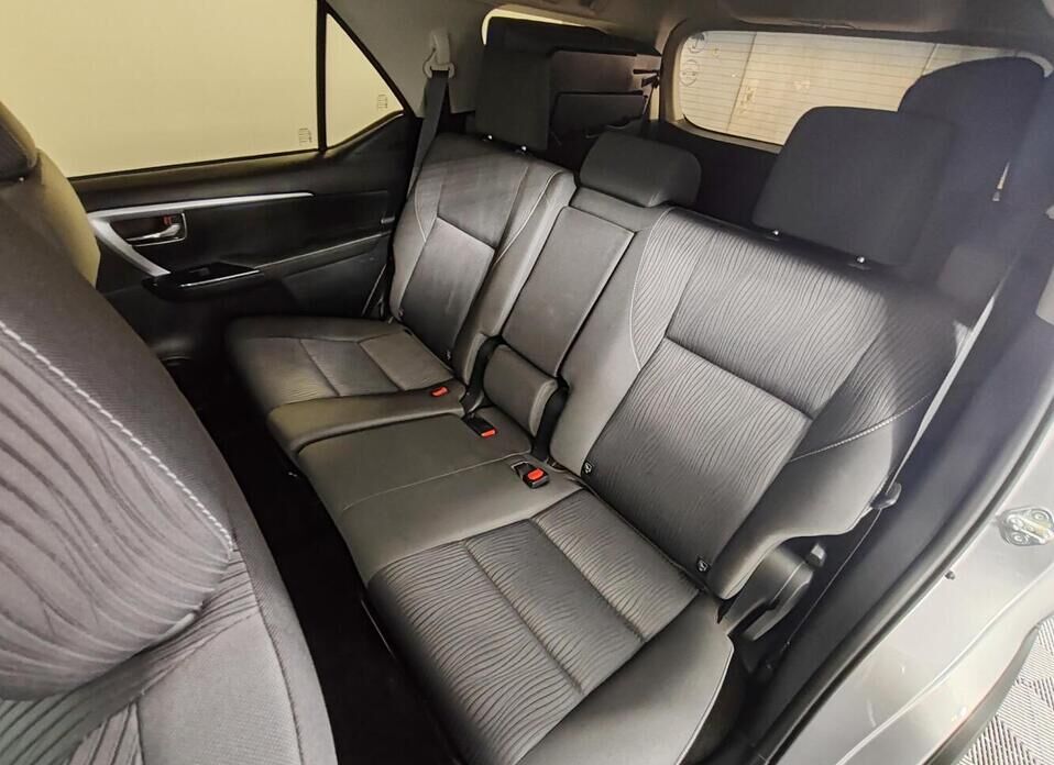 Toyota Fortuner 2.8d AT (200 л.с.) 4WD