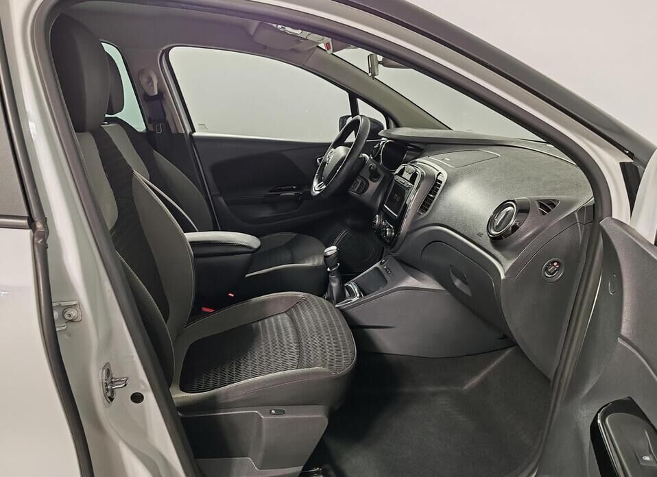 Renault Kaptur, I 2.0 MT (143 л.с.) 4WD