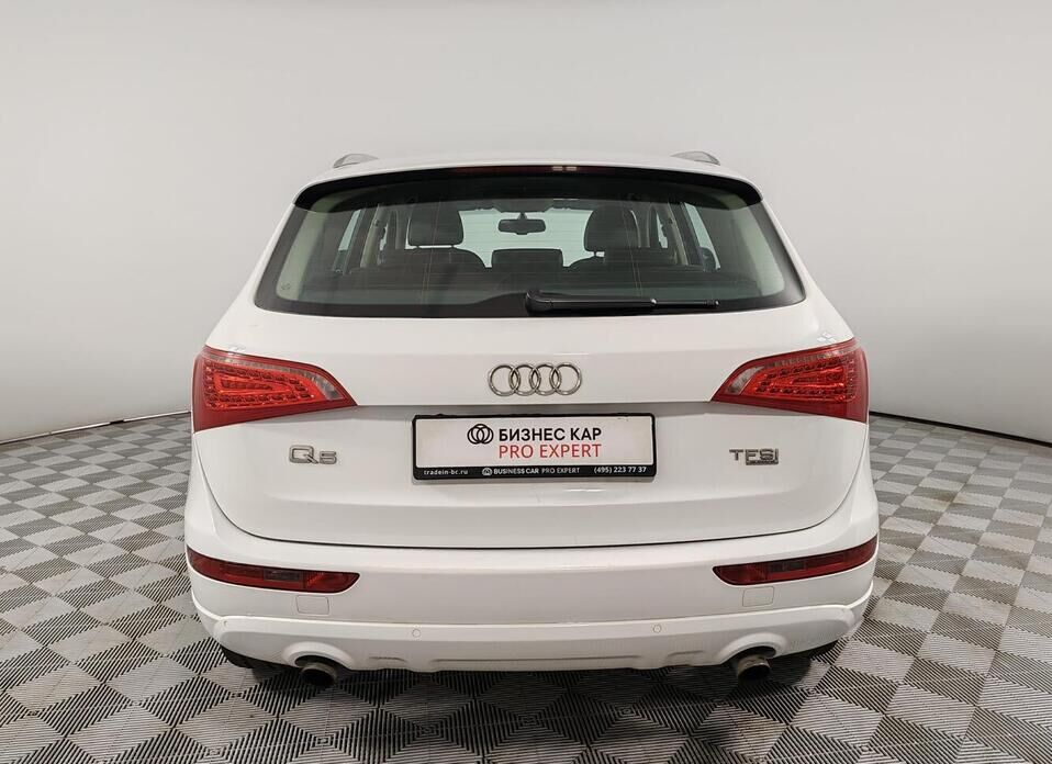 Audi Q5, I (8R) 2.0 AMT (211 л.с.) 4WD