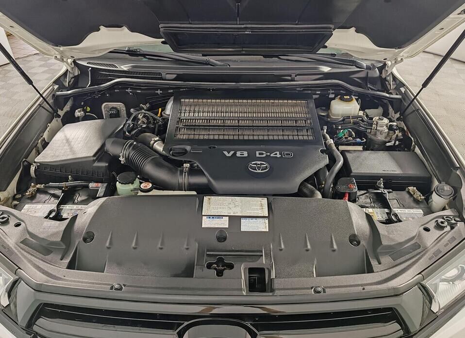 Toyota Land Cruiser 4.5d AT (249 л.с.) 4WD