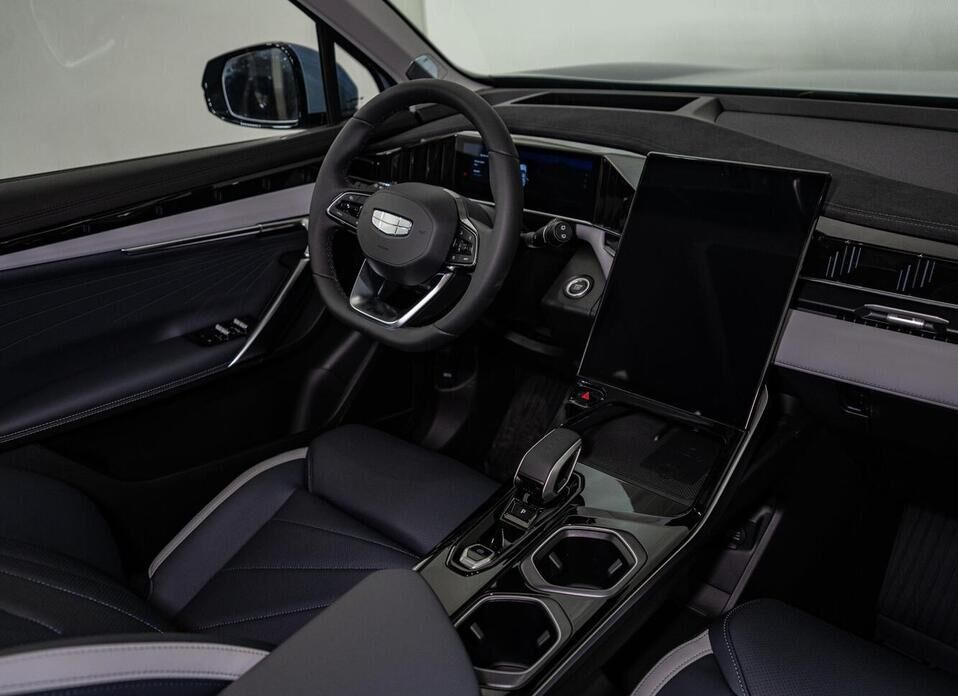 Geely Atlas, II 2.0 AT (200 л.с.) 4WD