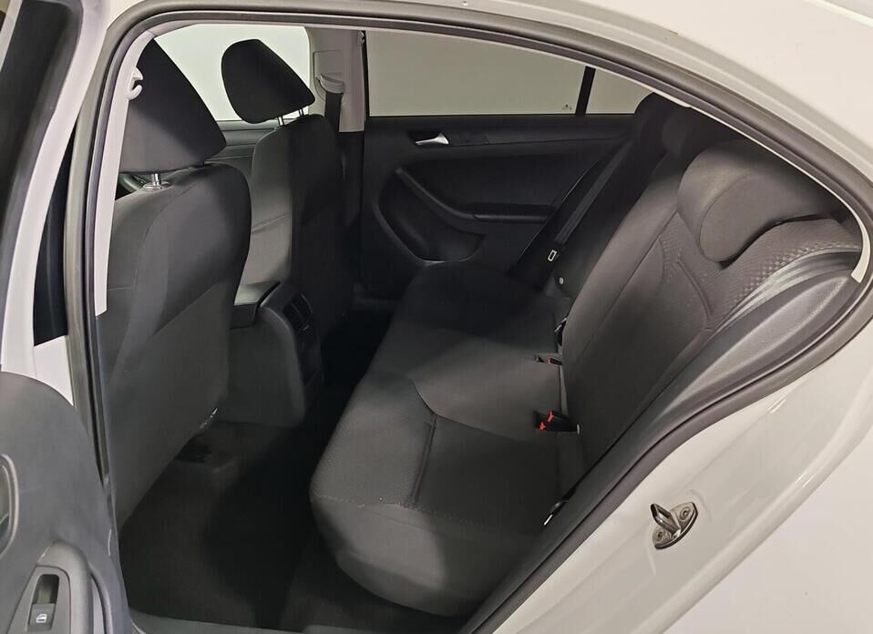 Volkswagen Jetta 1.4 MT (122 л.с.)