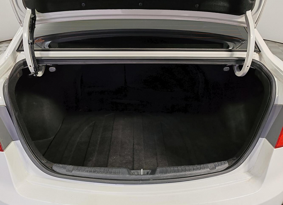 Kia Cerato, II 5-speed 1.6 MT (126 л.с.)