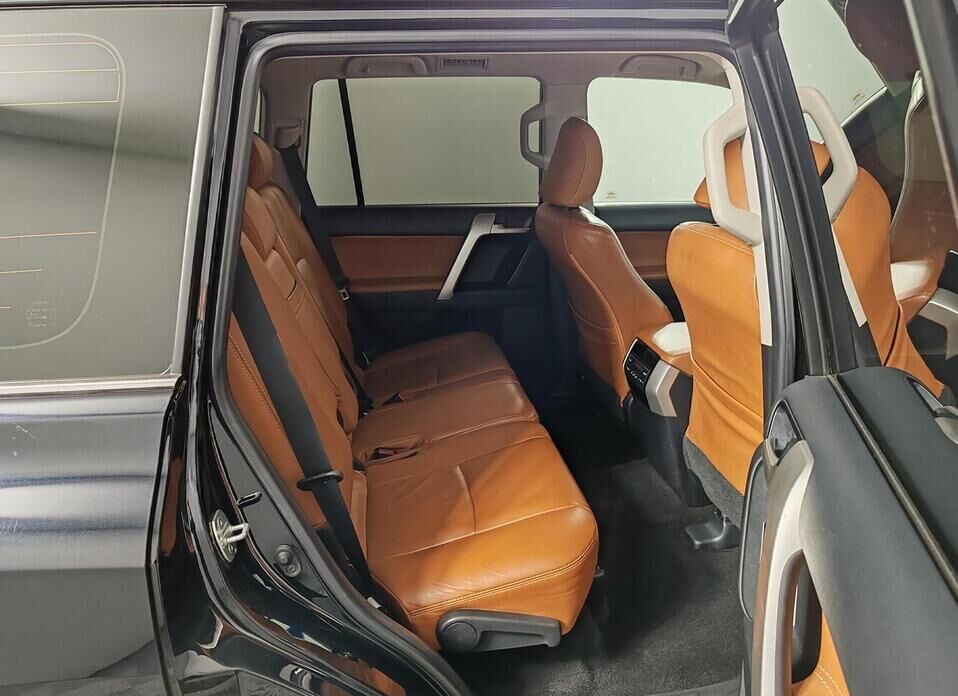Toyota Land Cruiser Prado, 150 Series Рестайлинг 2 2.8d AT (177 л.с.) 4WD