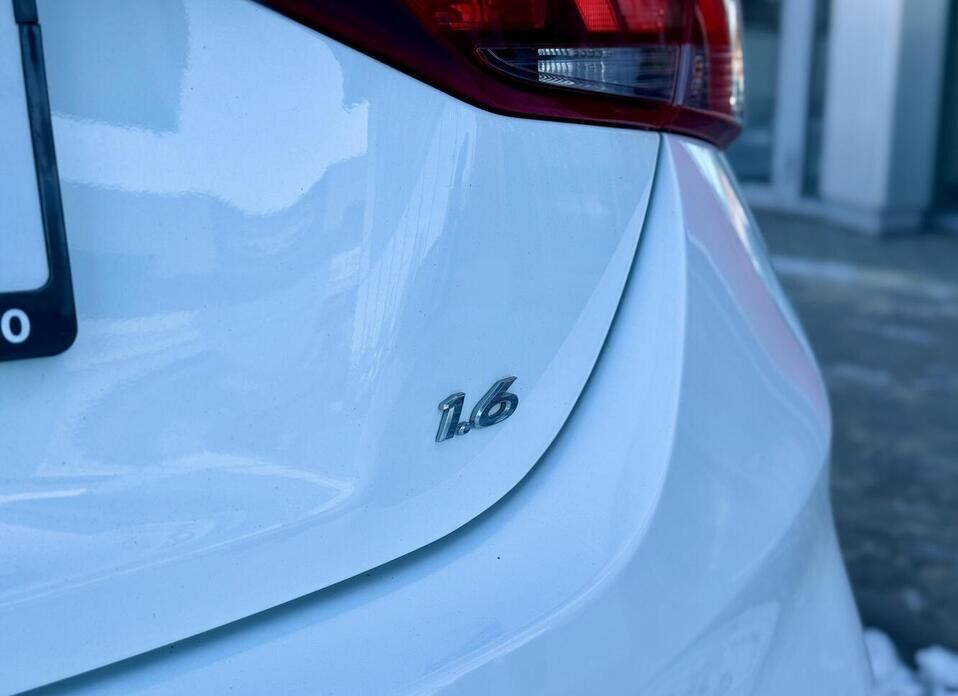 Hyundai Solaris, II 1.6 AT (123 л.с.)