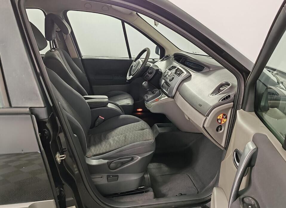 Renault Scenic 2.0 MT (136 л.с.)