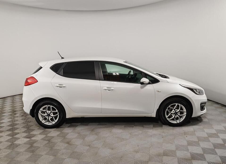 Kia Ceed 1.6 AT (130 л.с.)