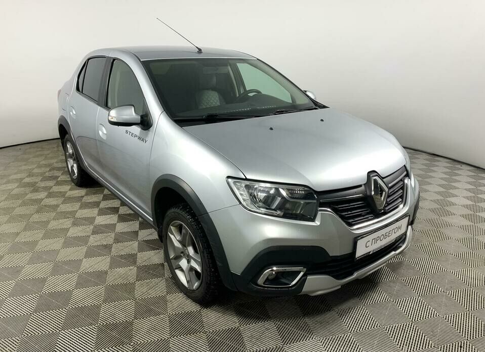 Renault Logan Stepway 1.6 CVT (113 л.с.)