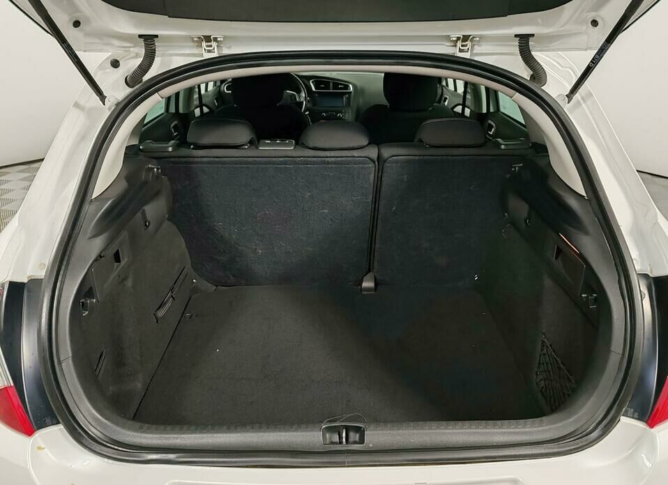 Citroen C4 1.6 AT (120 л.с.)