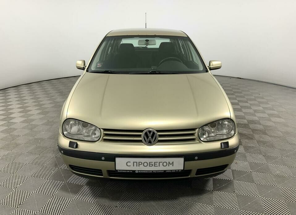 Volkswagen Golf 1.6 AT (101 л.с.)