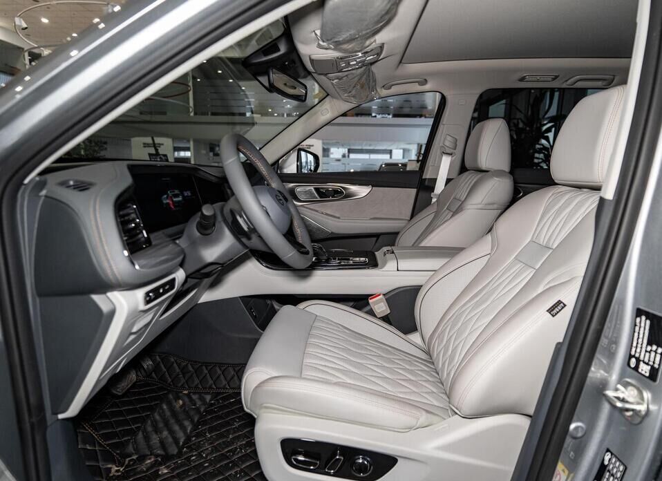 GAC GS8, II Dragon 2.0 AT (231 л.с.) 4WD