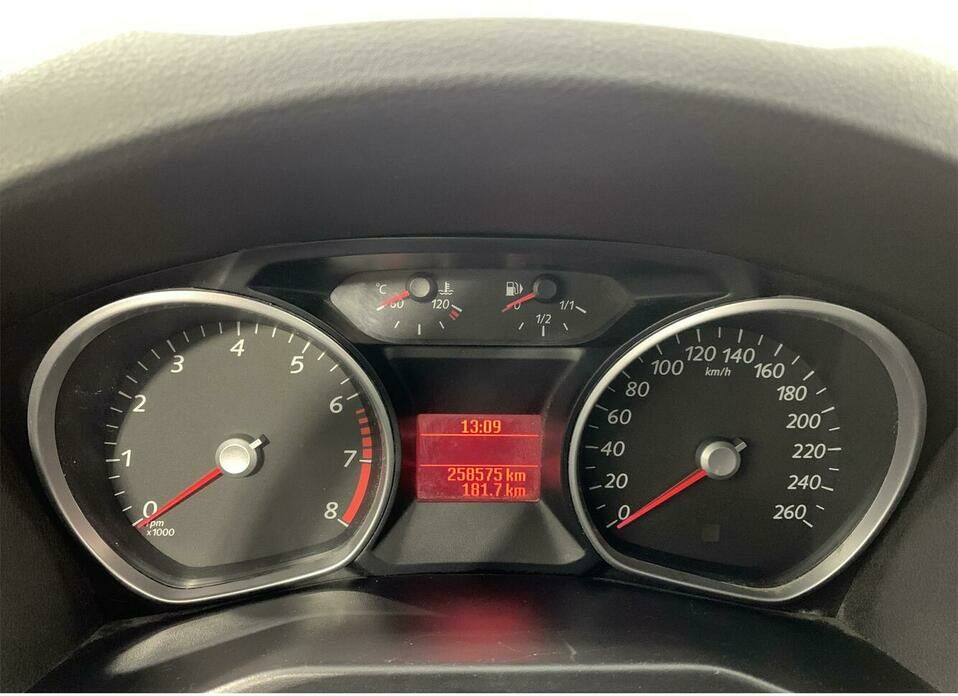 Ford Mondeo 1.6 MT (120 л.с.)