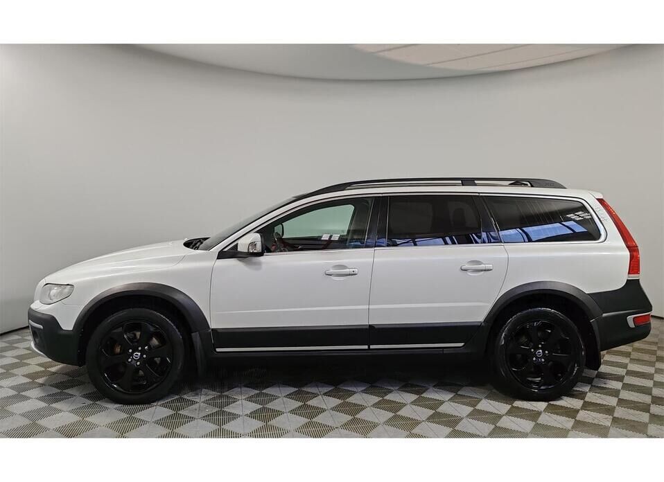Volvo XC70, II Рестайлинг 2.4d AT (215 л.с.) 4WD