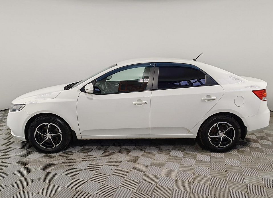 Kia Cerato, II 5-speed 1.6 MT (126 л.с.)