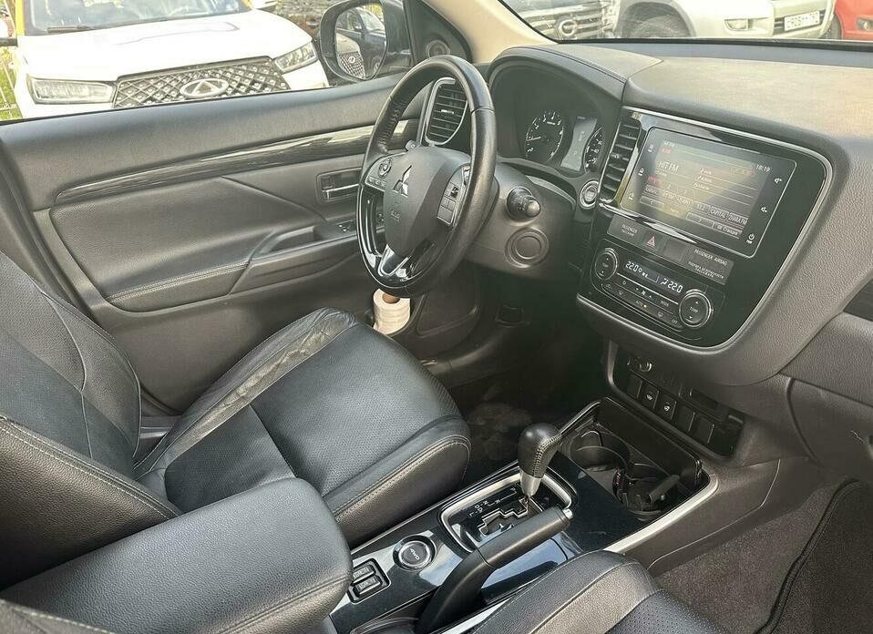 Mitsubishi Outlander 2.0 CVT (146 л.с.) 4WD