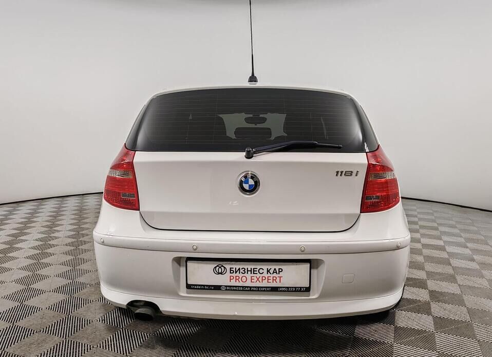 BMW 1 серии, I (E81/E82/E87/E88) Рестайлинг 118i 2.0 AT (136 л.с.)