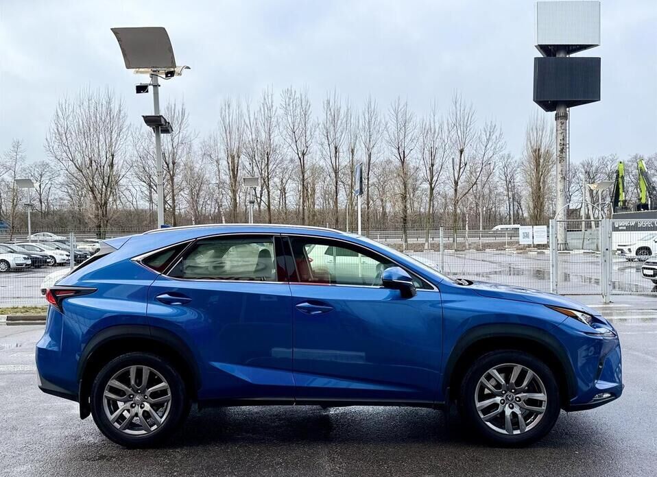 Lexus NX, I Рестайлинг 200 2.0 CVT (150 л.с.) 4WD