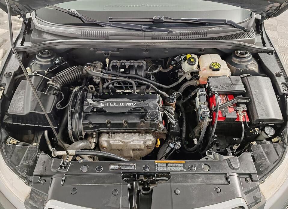 Chevrolet Cruze, I Рестайлинг 1.6 MT (109 л.с.)