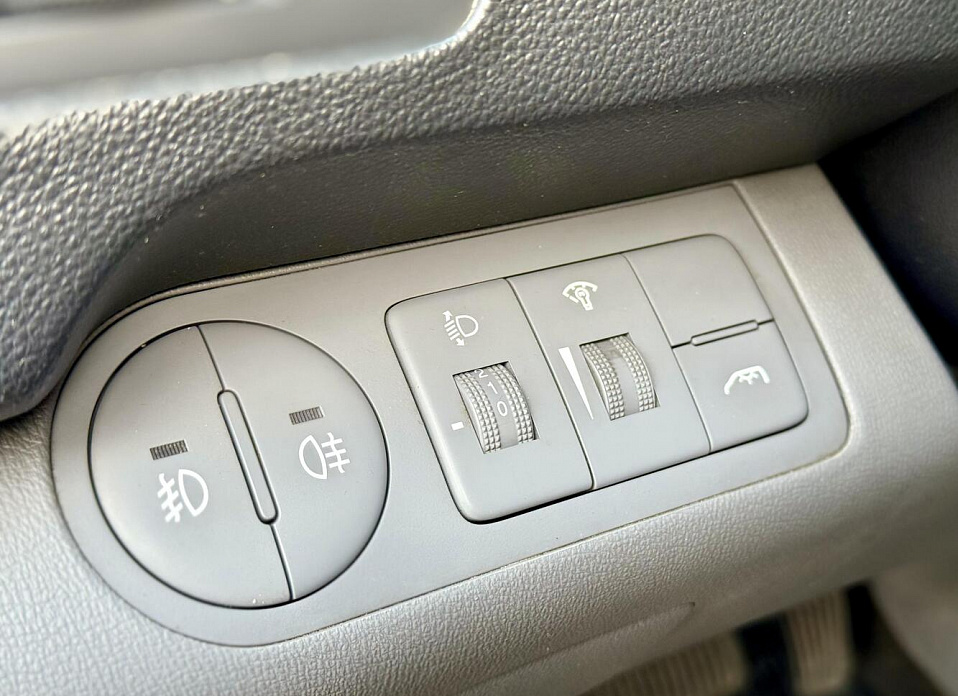 Hyundai H-1, II 2.4 AT (173 л.с.)