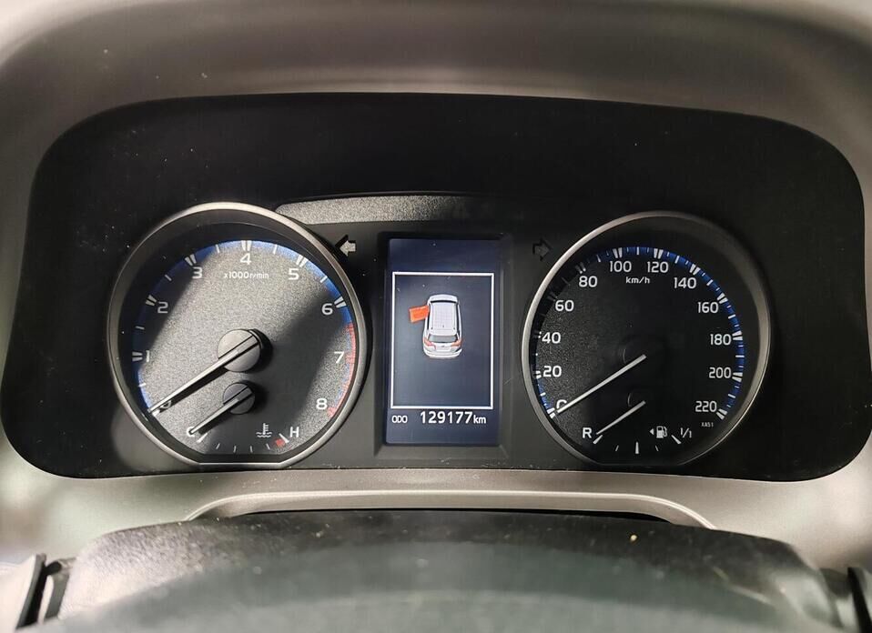 Toyota RAV4, IV (XA40) Рестайлинг 2.0 CVT (146 л.с.) 4WD