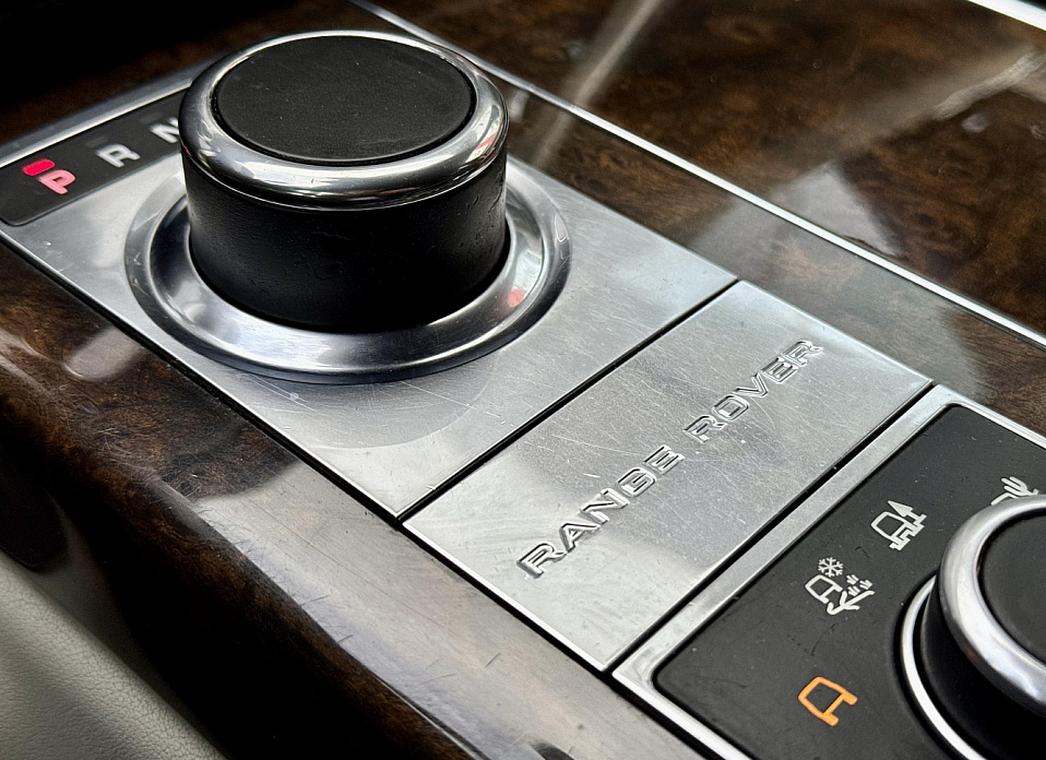 Land Rover Range Rover, IV 4.4d AT (339 л.с.) 4WD