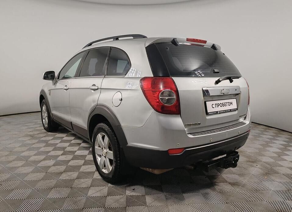 Chevrolet Captiva 2.4 MT (136 л.с.) 4WD