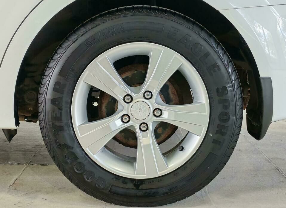 Chevrolet Aveo 1.6 AT (115 л.с.)