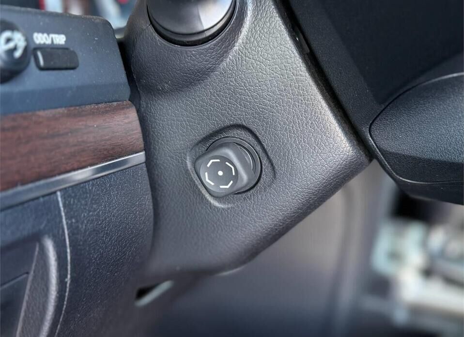 Toyota Land Cruiser, 200 Series Рестайлинг 2 4.5d AT (249 л.с.) 4WD