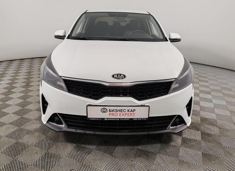 Kia Rio 1.6 AT (123 л.с.)
