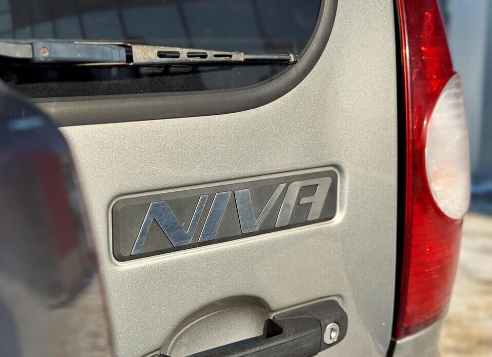 Chevrolet Niva, I Рестайлинг 1.7 MT (80 л.с.) 4WD