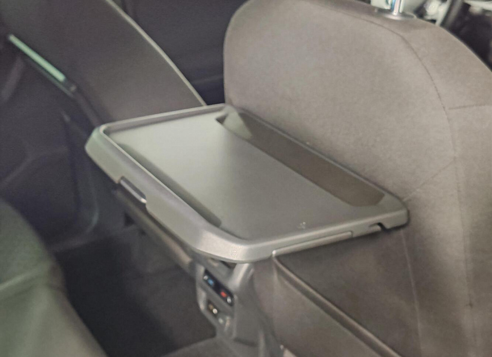 Volkswagen Tiguan, II 2.0 AMT (180 л.с.) 4WD