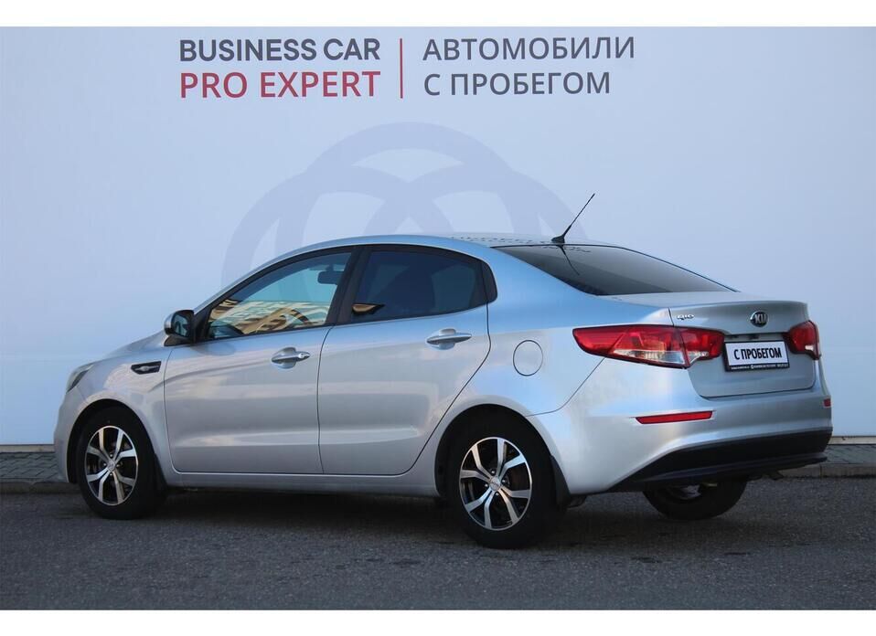 Kia Rio, III Рестайлинг 1.6 MT (123 л.с.)