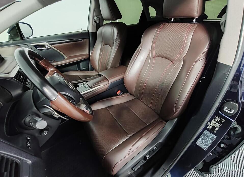 Lexus RX, IV Рестайлинг 300 2.0 AT (238 л.с.) 4WD