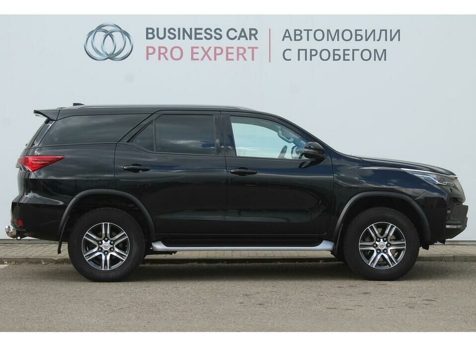 Toyota Fortuner 2.8d AT (200 л.с.) 4WD