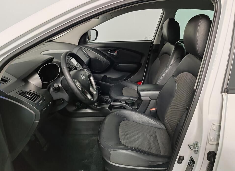 Hyundai ix35 2.0 MT (150 л.с.)