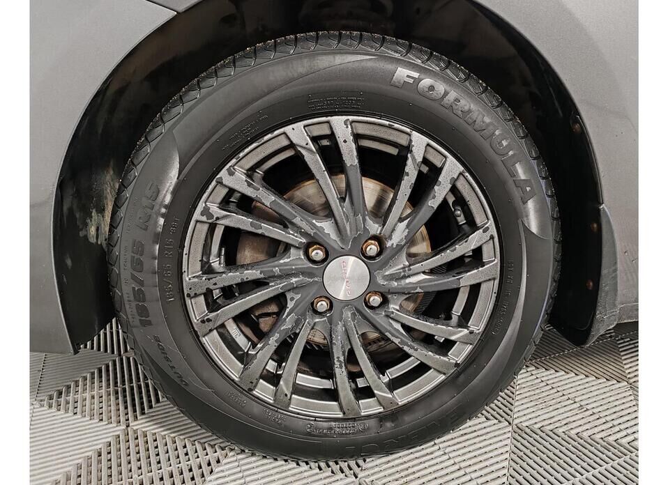 Hyundai Solaris 1.4 AT (107 л.с.)