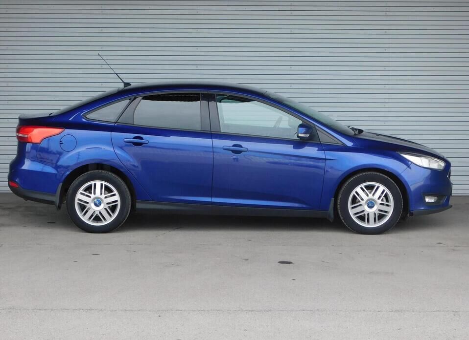 Ford Focus, III Рестайлинг 1.6 AMT (125 л.с.)