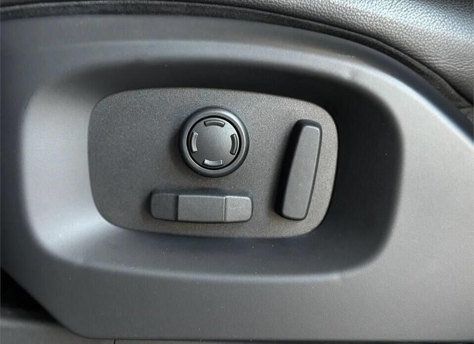 Land Rover Range Rover, IV Long 3.0d AT (248 л.с.) 4WD