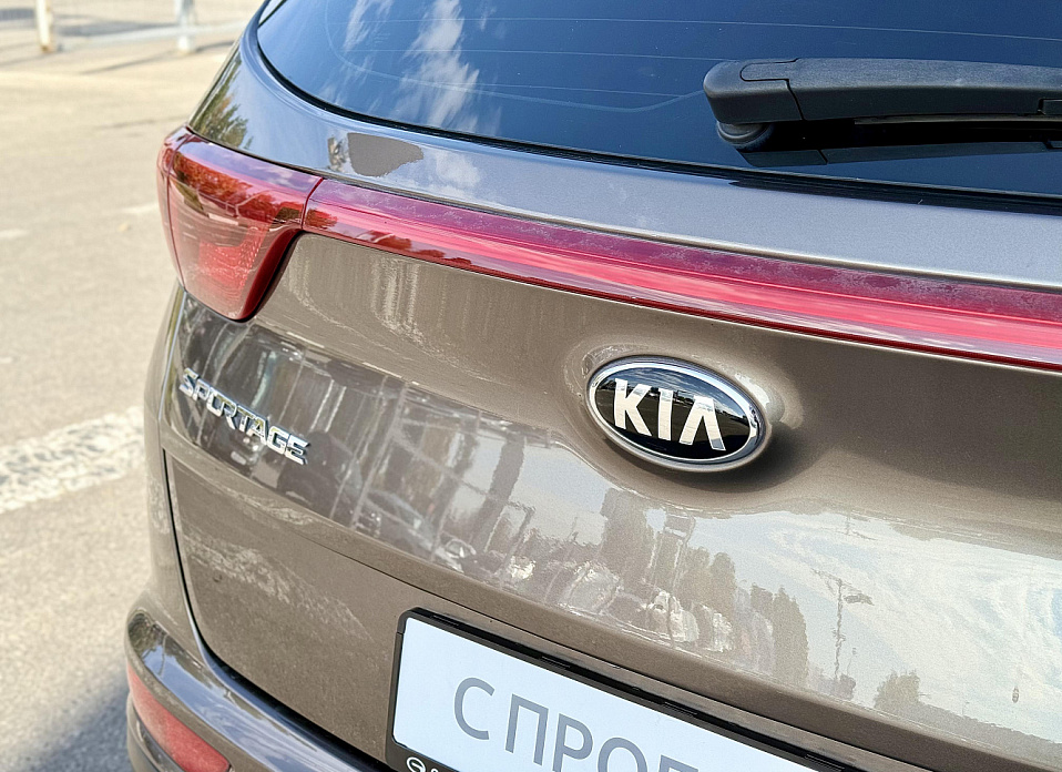 Kia Sportage, IV 2.0 AT (150 л.с.)