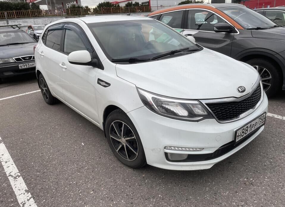 Kia Rio 1.6 AT (123 л.с.)