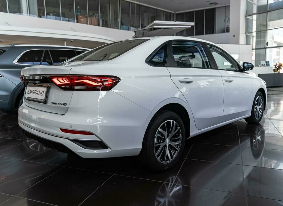 Geely Emgrand 1.5 AT (122 л.с.)