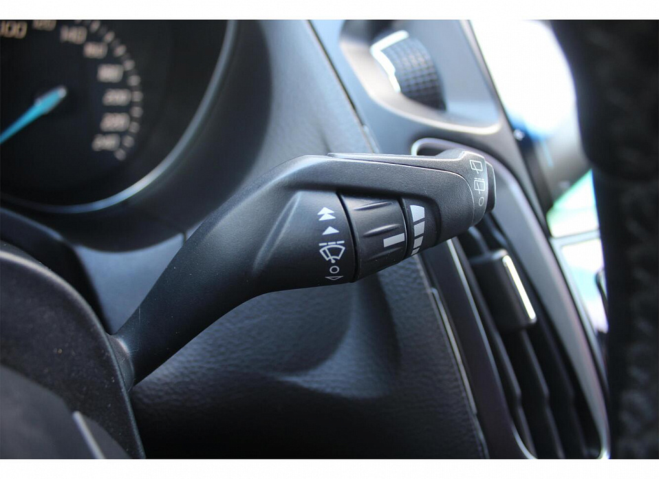 Ford Focus, III 1.6 AMT (125 л.с.)