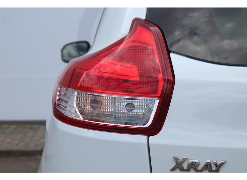 LADA (ВАЗ) XRAY 1.6 AMT (106 л.с.)