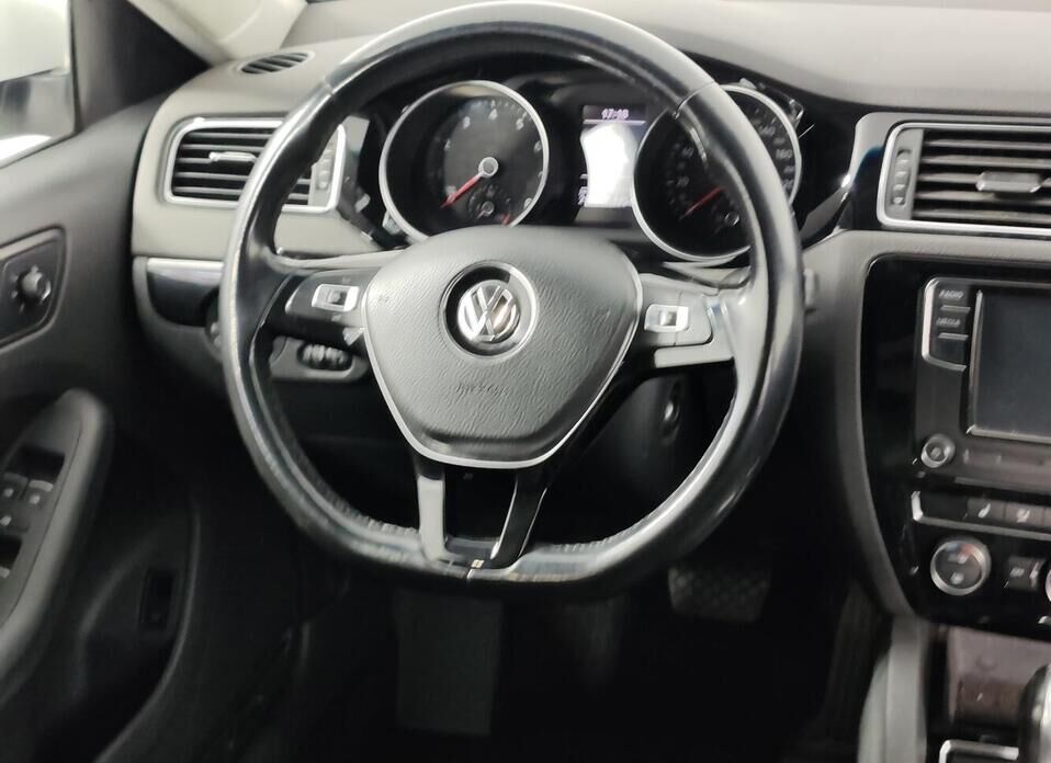 Volkswagen Jetta 1.4 AMT (125 л.с.)