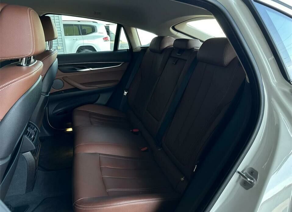 BMW X6 M 4.4 AT (575 л.с.) 4WD