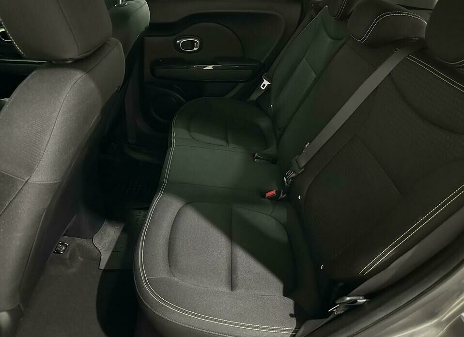 Kia Soul 1.6 AT (124 л.с.)