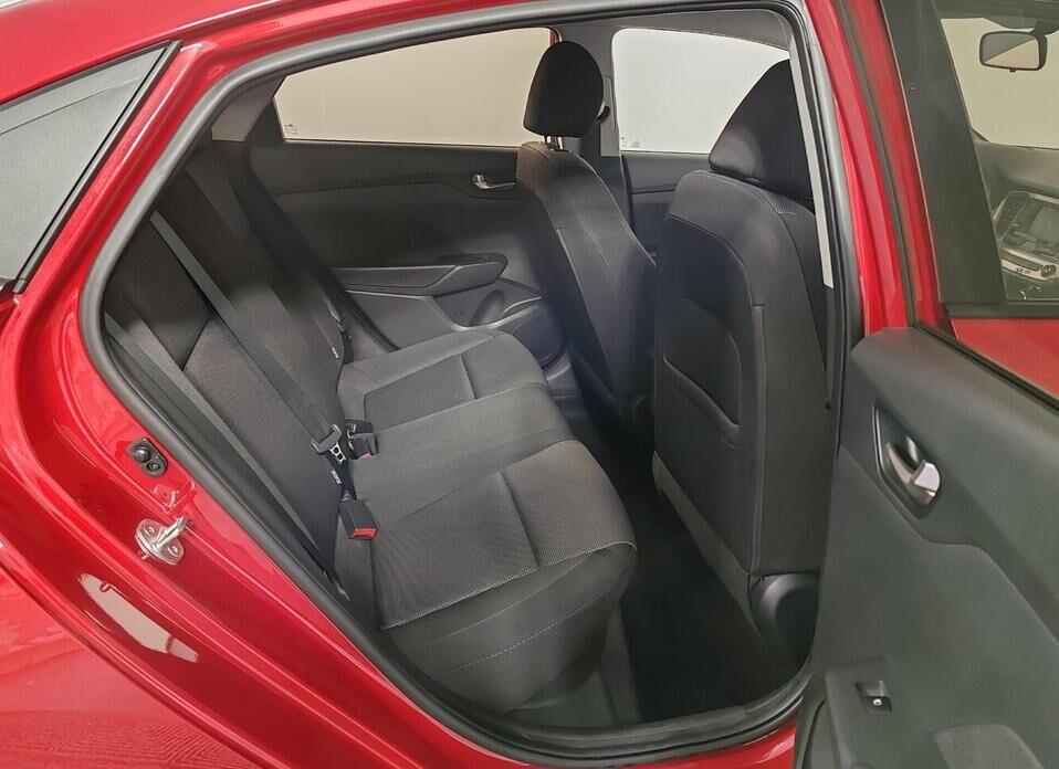 Hyundai Solaris 1.6 AT (123 л.с.)